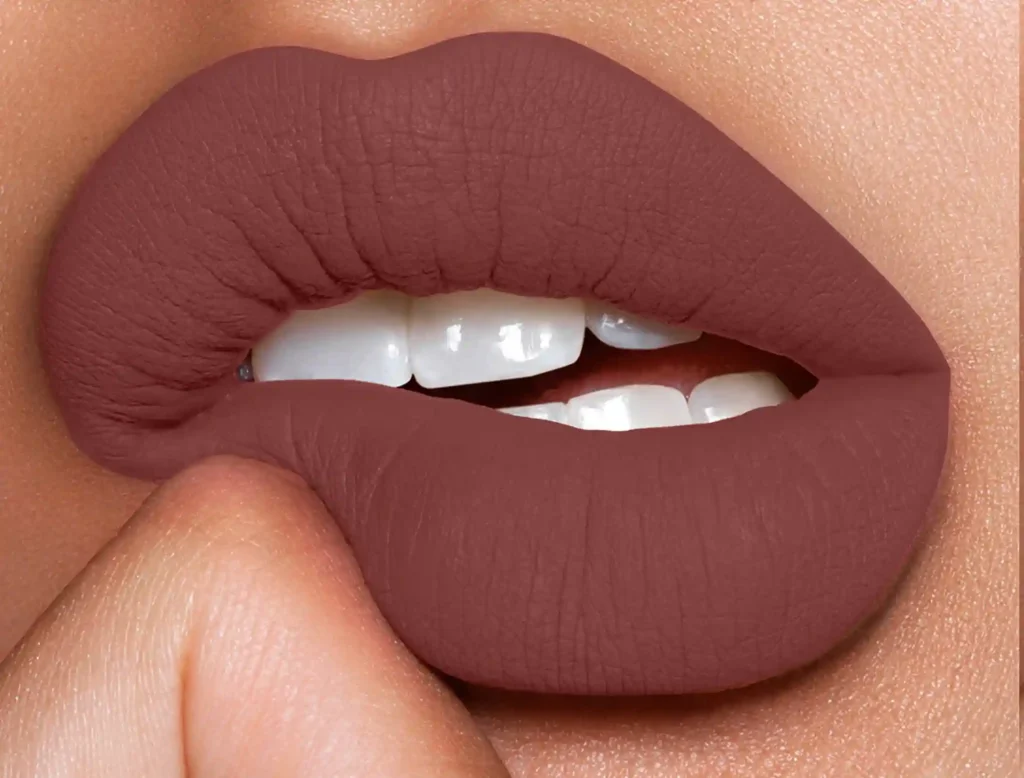 Brown Lipstick is Back: ’90s Beauty Trends Making a Comeback